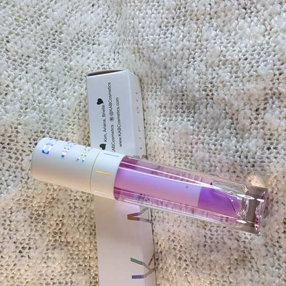 KAB Lip Oil in Juicy Melon, 6g/0.2fl oz - Picture 4 of 9